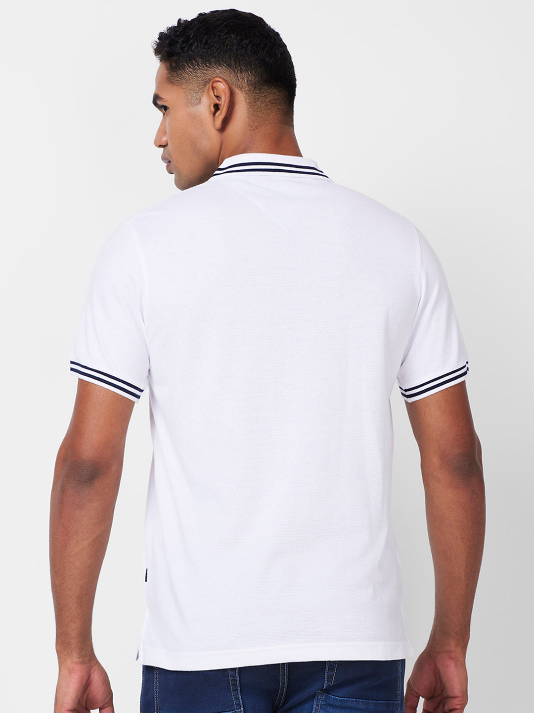 Men's Solid Polo T-Shirt with Contrast Tipping