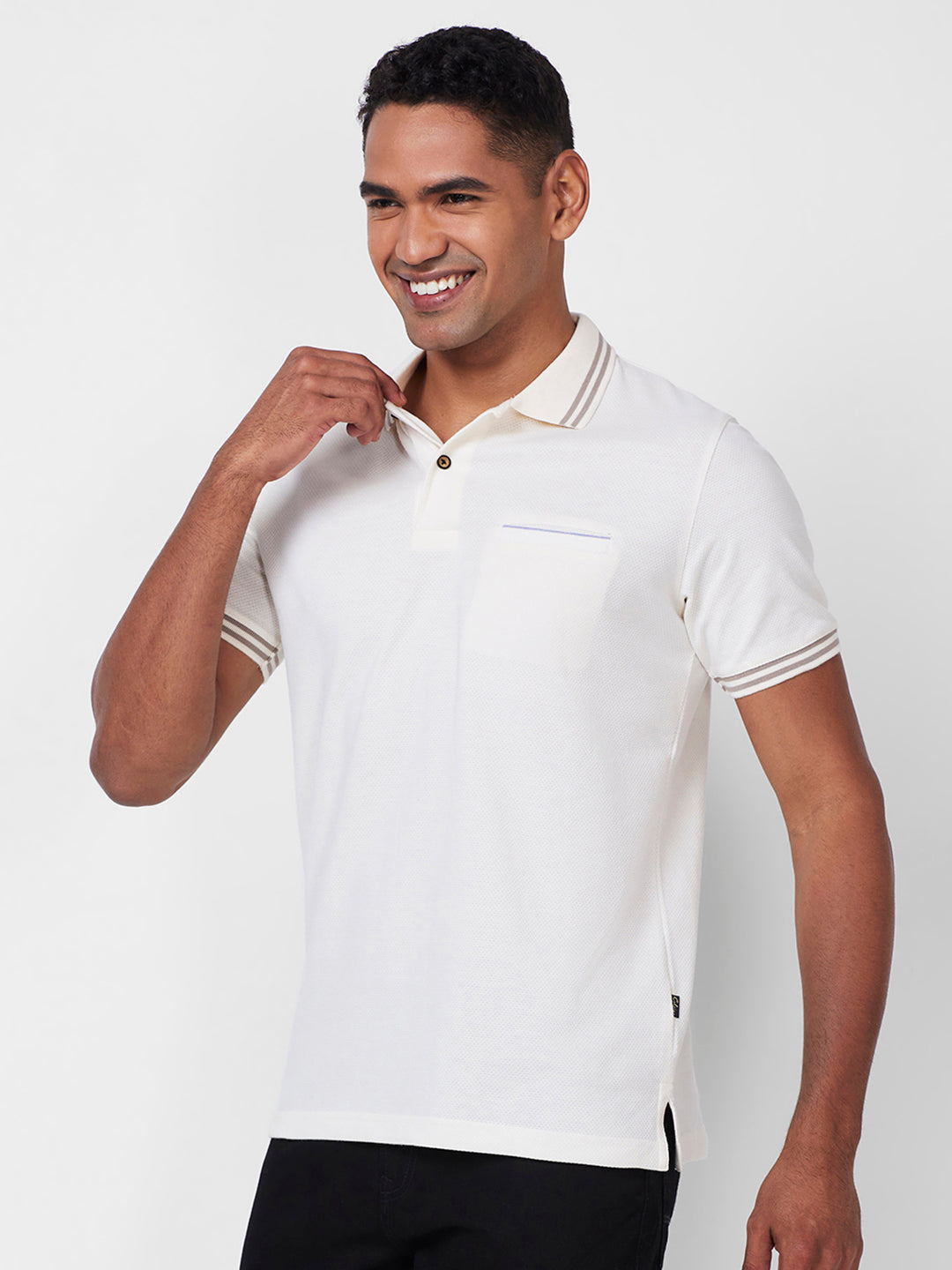 Men's Solid Polo T-Shirt with Contrast Tipping