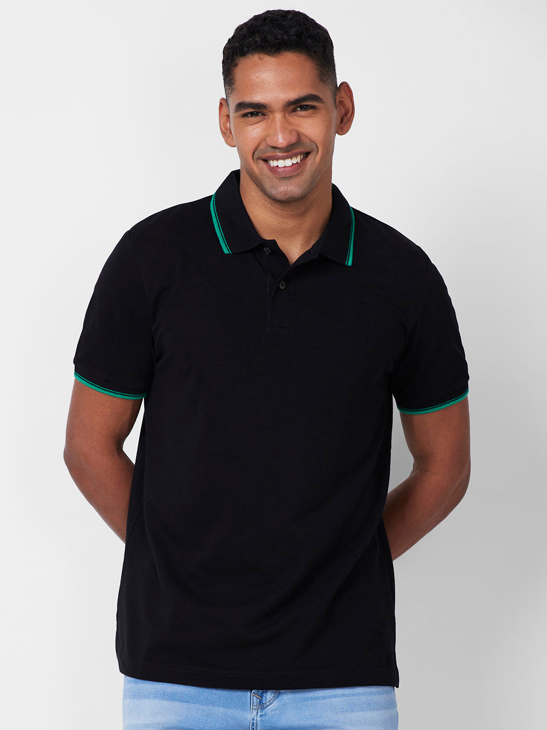 Men's Solid Polo T-Shirt with Contrast Tipping