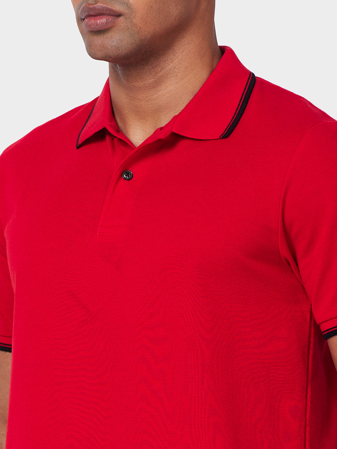 Men's Solid Polo T-Shirt with Contrast Tipping